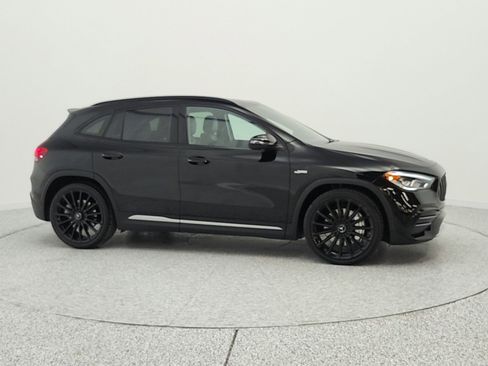 Used 2022 Mercedes-Benz GLA 35 AMG 4MATIC image 4
