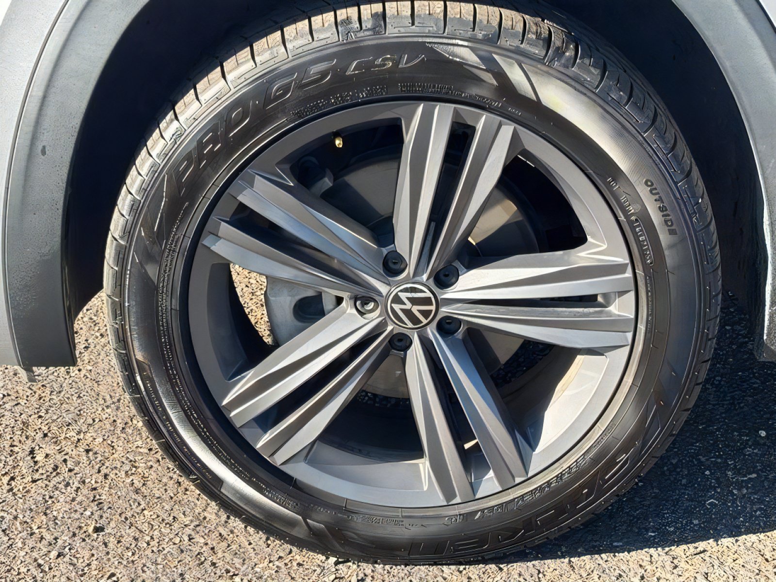 Used 2021 Volkswagen Atlas Cross Sport SE w/ Panoramic Sunroof Package AWD/4WD image 10