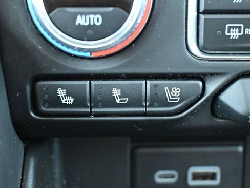 Used 2024 GMC Yukon XL SLT w/ SLT Premium Package AWD/4WD image 33