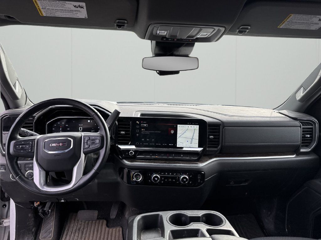 Used 2023 GMC Sierra 1500 SLE AWD/4WD image 12