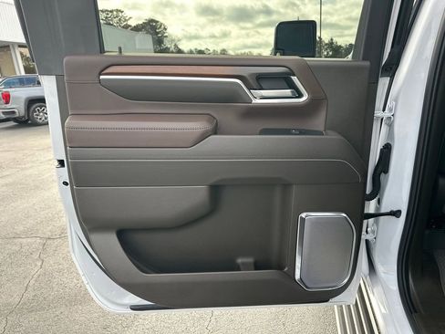 Used 2025 GMC Sierra 2500 Denali w/ Denali Reserve Package image 22