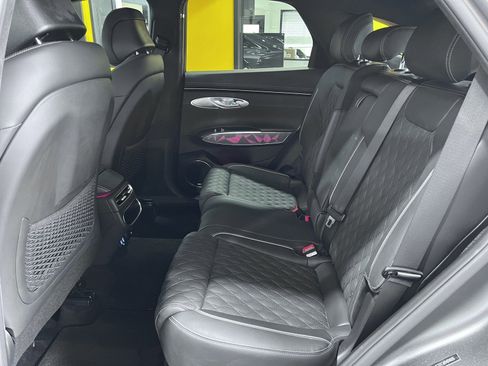 Used 2024 Genesis GV70 3.5T Sport w/ Sport Advanced Package image 19