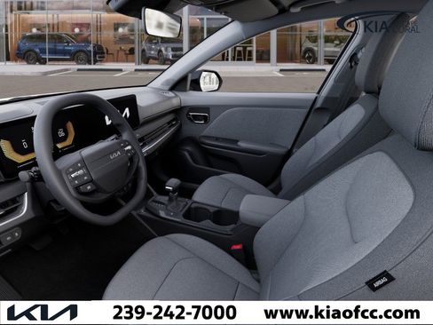 New 2025 Kia K4 LXS image 17