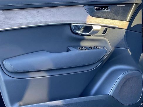 New 2026 Volvo XC90 B5 Plus w/ Protection Package image 24