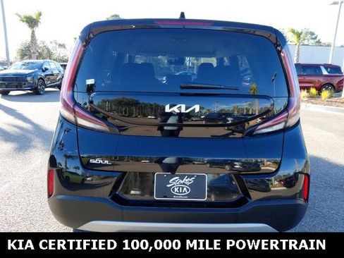 Certified 2025 Kia Soul LX image 6