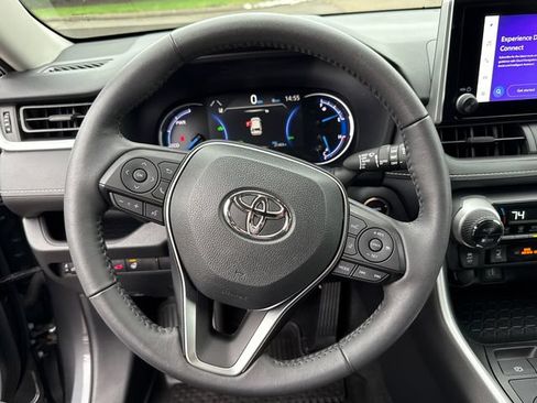 Used 2024 Toyota RAV4 XLE w/ Weather Package AWD/4WD image 14
