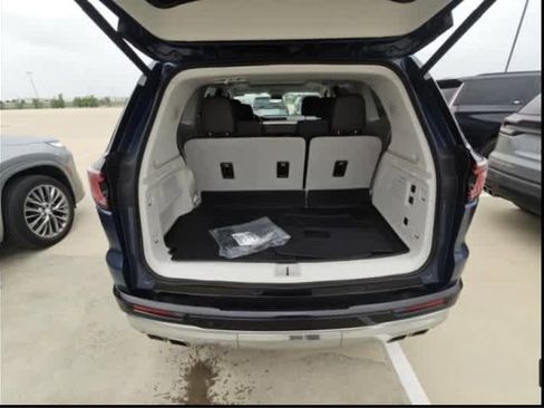 Used 2026 GMC Acadia Denali w/ Super Cruise Package AWD/4WD image 11