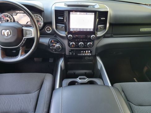 Used 2023 RAM 1500 Big Horn AWD/4WD image 9