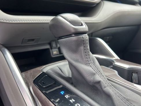 Used 2021 Toyota Highlander Limited image 24