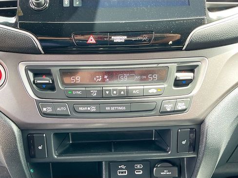Used 2025 Honda Passport EX-L image 15