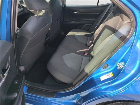 Used 2019 Toyota Camry LE image 18