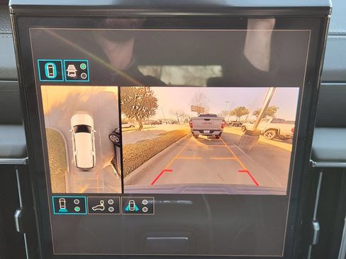 New 2026 GMC Yukon XL Denali AWD/4WD image 12