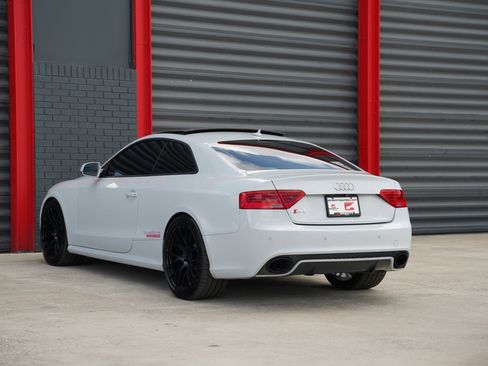 Used 2013 Audi RS 5 4.2 w/ Audi MMI Navigation Plus Pkg image 10