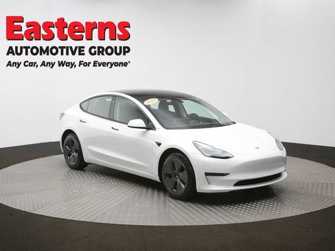 Used 2023 Tesla Model 3 Standard Range image 47