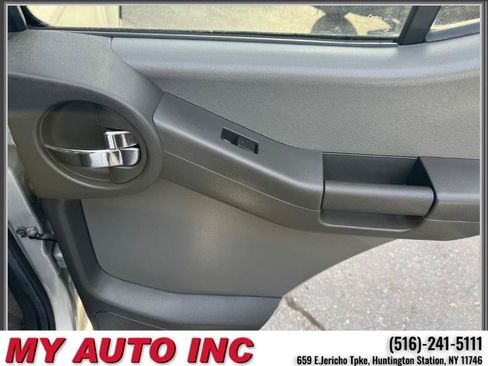 Used 2011 Nissan Xterra S image 28