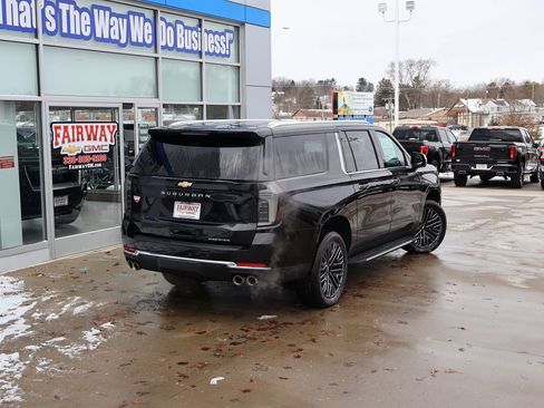 New 2025 Chevrolet Suburban Premier w/ Sun And Tow Package image 53