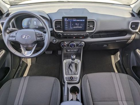 Used 2026 Hyundai Venue SEL FWD image 16