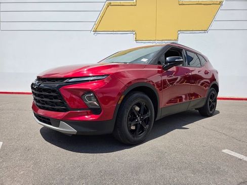 Certified 2024 Chevrolet Blazer LT w/ Sound & Technology Package FWD image 2