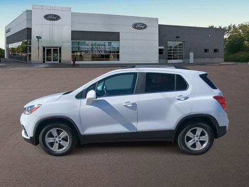 Used 2020 Chevrolet Trax LT image 7