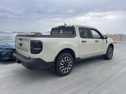 Used 2024 Ford Maverick Lariat image 2