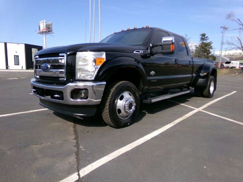 Used 2016 Ford F350 King Ranch w/ King Ranch w/Chrome Package image 2