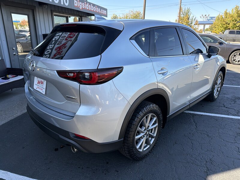 Used 2023 MAZDA CX-5 AWD 2.5 S w/ Select Package image 4