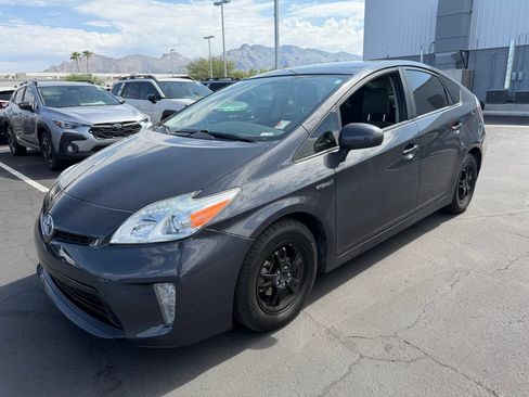 Used 2015 Toyota Prius Three w/ Solar Roof Package FWD image 3