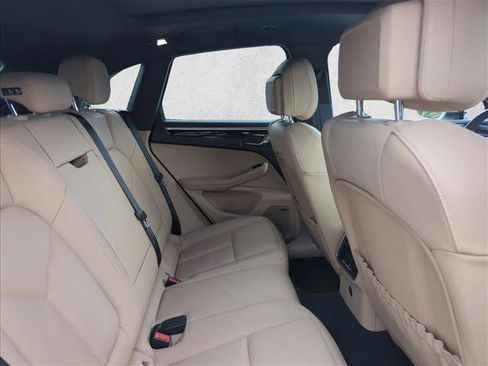 Used 2020 Porsche Macan S AWD/4WD image 23