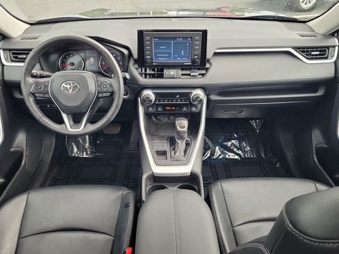 Certified 2021 Toyota RAV4 XLE Premium AWD/4WD image 15