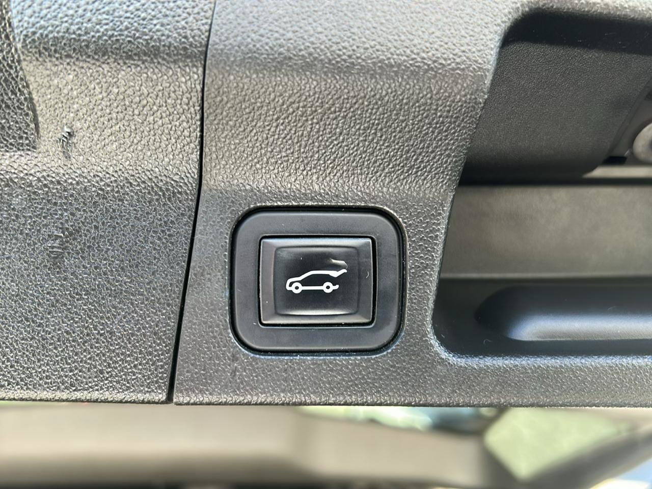 Used 2018 GMC Acadia SLT AWD/4WD image 27