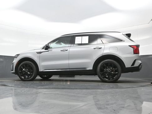 Used 2023 Kia Sorento SX FWD image 31