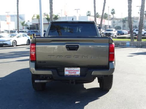Used 2024 Toyota Tacoma TRD Off-Road image 13