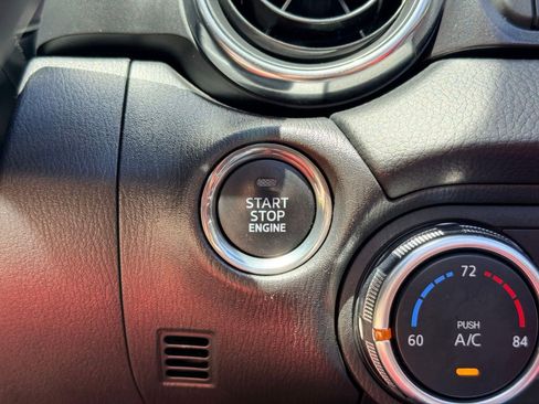 Used 2019 FIAT 124 Spider Abarth w/ Navigation & Sound Group RWD image 35