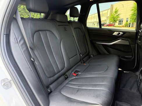 Used 2019 BMW X5 xDrive40i w/ Premium Package 2 AWD/4WD image 42
