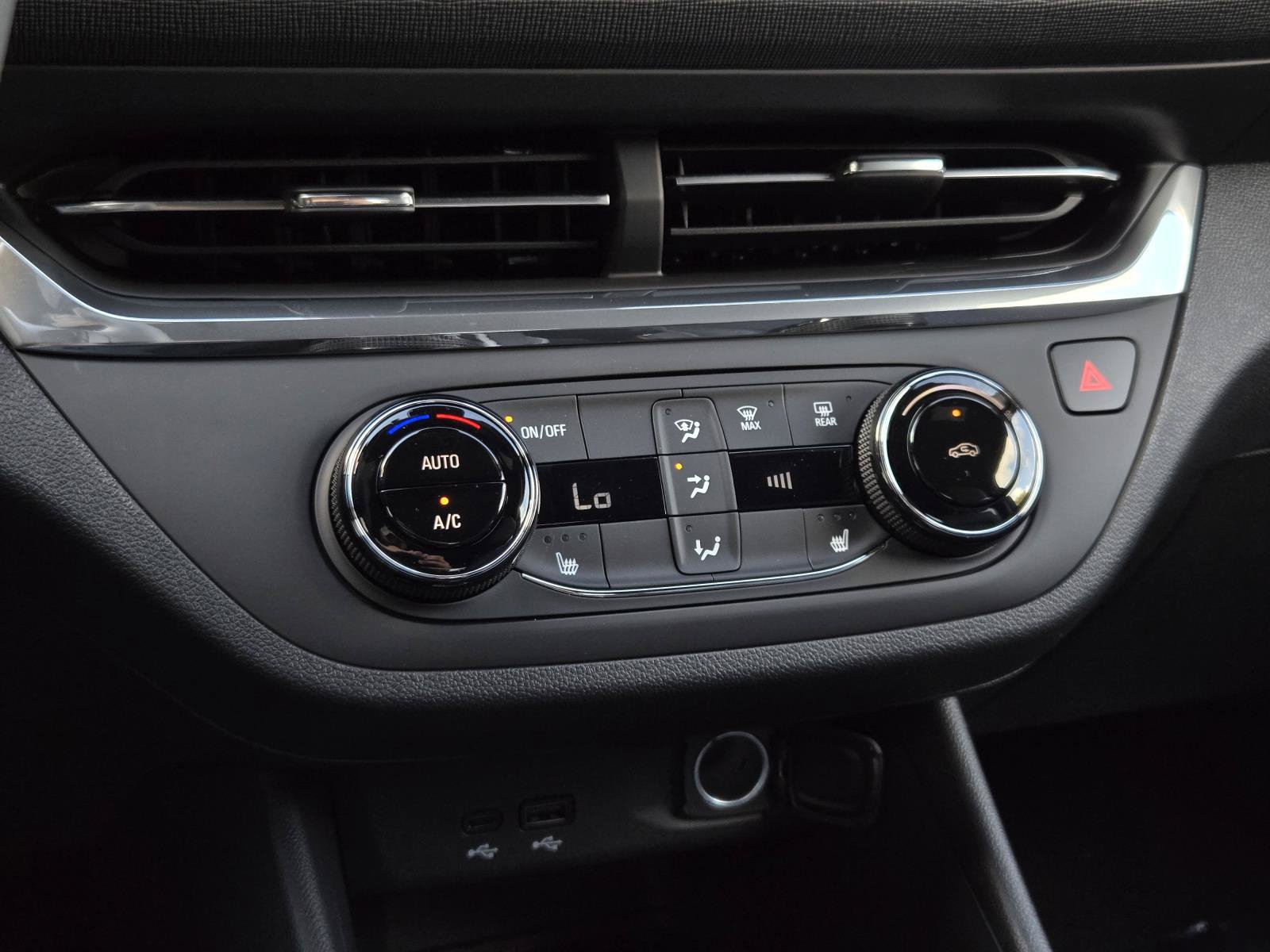 New 2026 Buick Envista Sport Touring w/ Convenience I Package FWD image 8