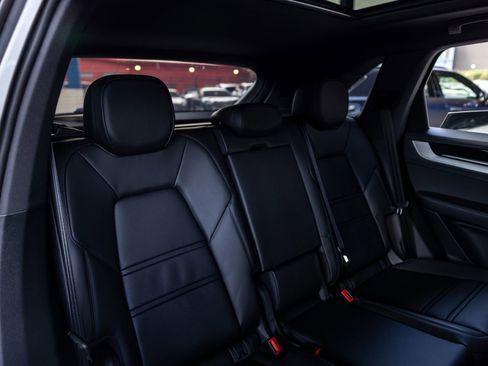 New 2026 Porsche Cayenne image 36