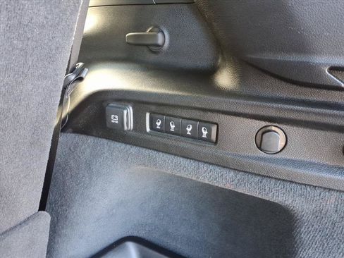 Used 2023 Jeep Grand Cherokee L Overland w/ Luxury Tech Group IV AWD/4WD image 17