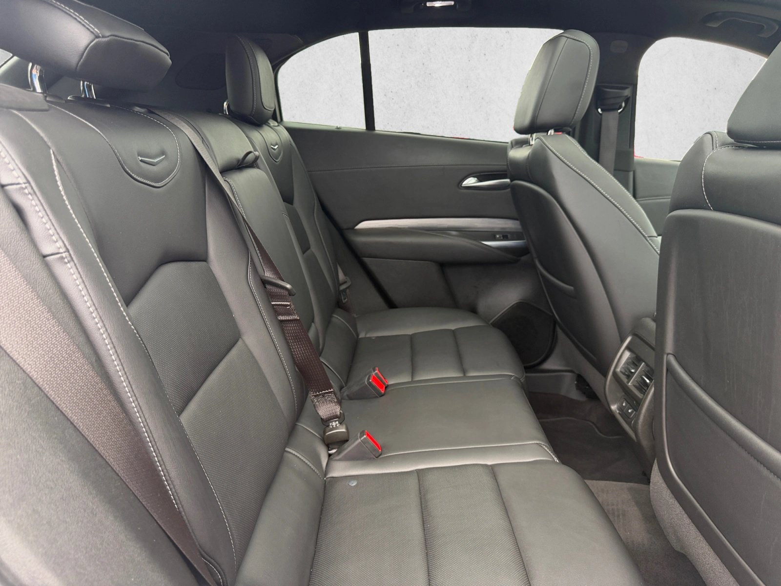 Used 2024 Cadillac XT4 Premium Luxury FWD image 25