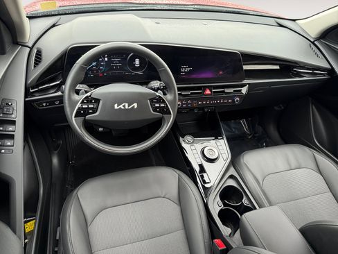 Used 2024 Kia Niro Wind w/ Wind Preserve Package image 15