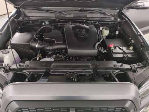 Used 2023 Toyota Tacoma Limited image 22