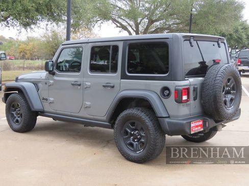 Used 2023 Jeep Wrangler Sport image 3