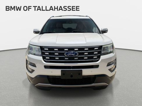 Used 2017 Ford Explorer Limited w/ Equipment Group 301A FWD image 2