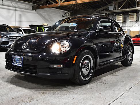 Used 2016 Volkswagen Beetle 1.8T S image 3