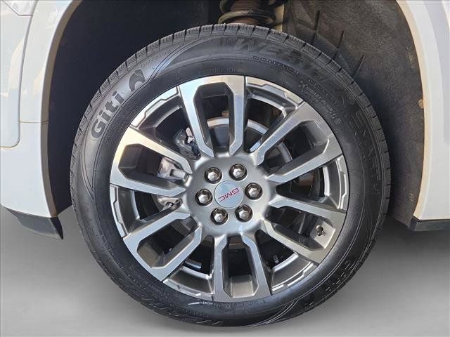 Used 2023 GMC Acadia Denali FWD image 24