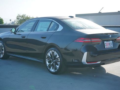 New 2026 BMW 530i w/ Premium Package RWD image 7