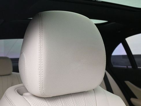 Used 2022 Mercedes-Benz E 350 Sedan image 18