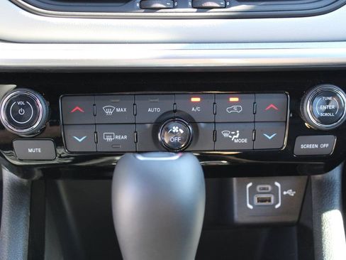 New 2026 Jeep Compass Limited w/ Sun, Sound & Navigation Group image 21