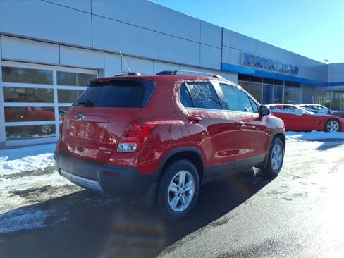 Used 2016 Chevrolet Trax LT w/ LT Convenience Package image 6