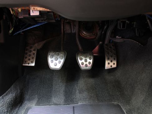 Used 2003 Ford Mustang Cobra image 32