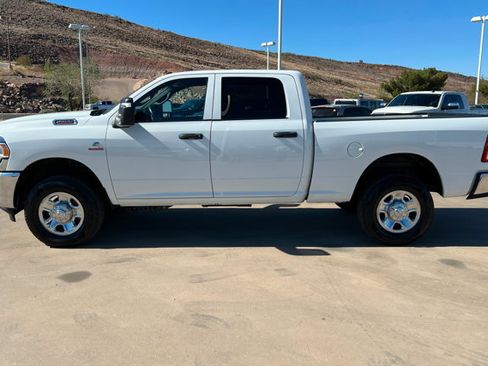 Used 2024 RAM 3500 Tradesman w/ Chrome Appearance Group AWD/4WD image 2